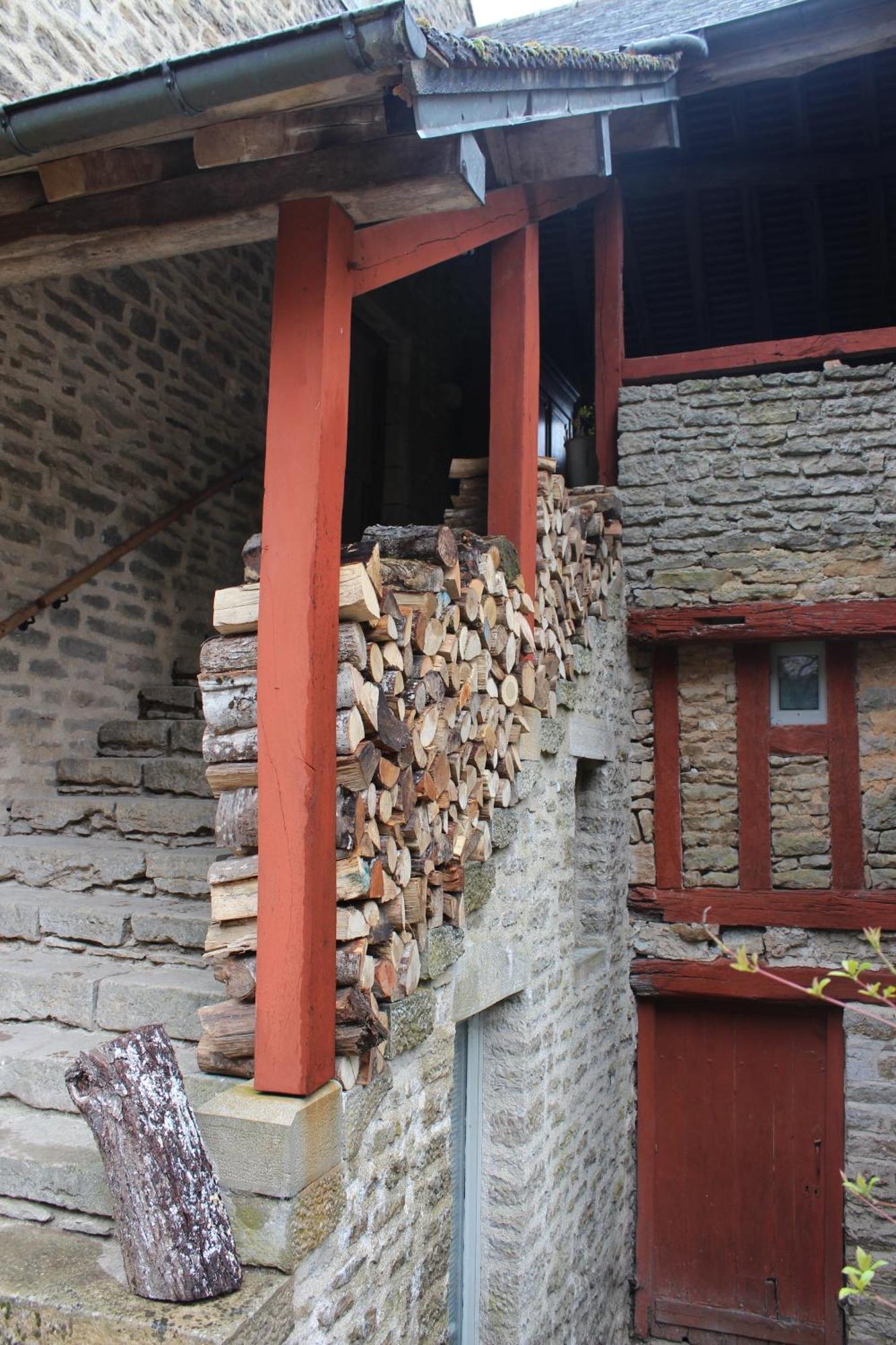 Chateauneuf Suites ภายนอก รูปภาพ